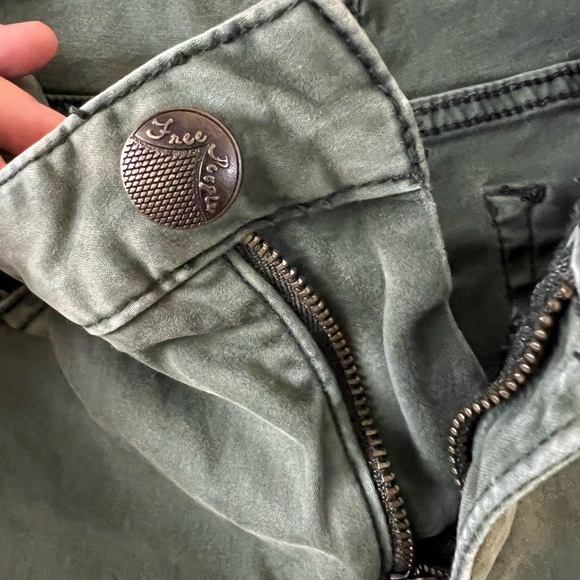 Free People Green Sueded Sateen Zipper Back Skinny Jeans Size 27 - Picture 6 of 7